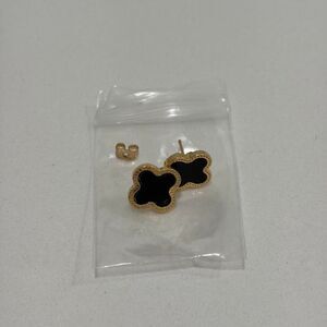 Women's multi Jewelry